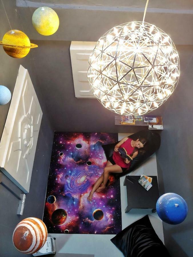 Met A Space Pod @ Asoke Bangkok Eksteriør bilde